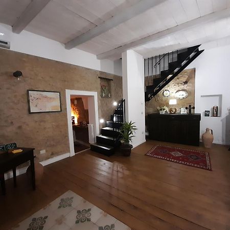 Antica Dimora Historic Building Bed & Breakfast Ена Екстериор снимка