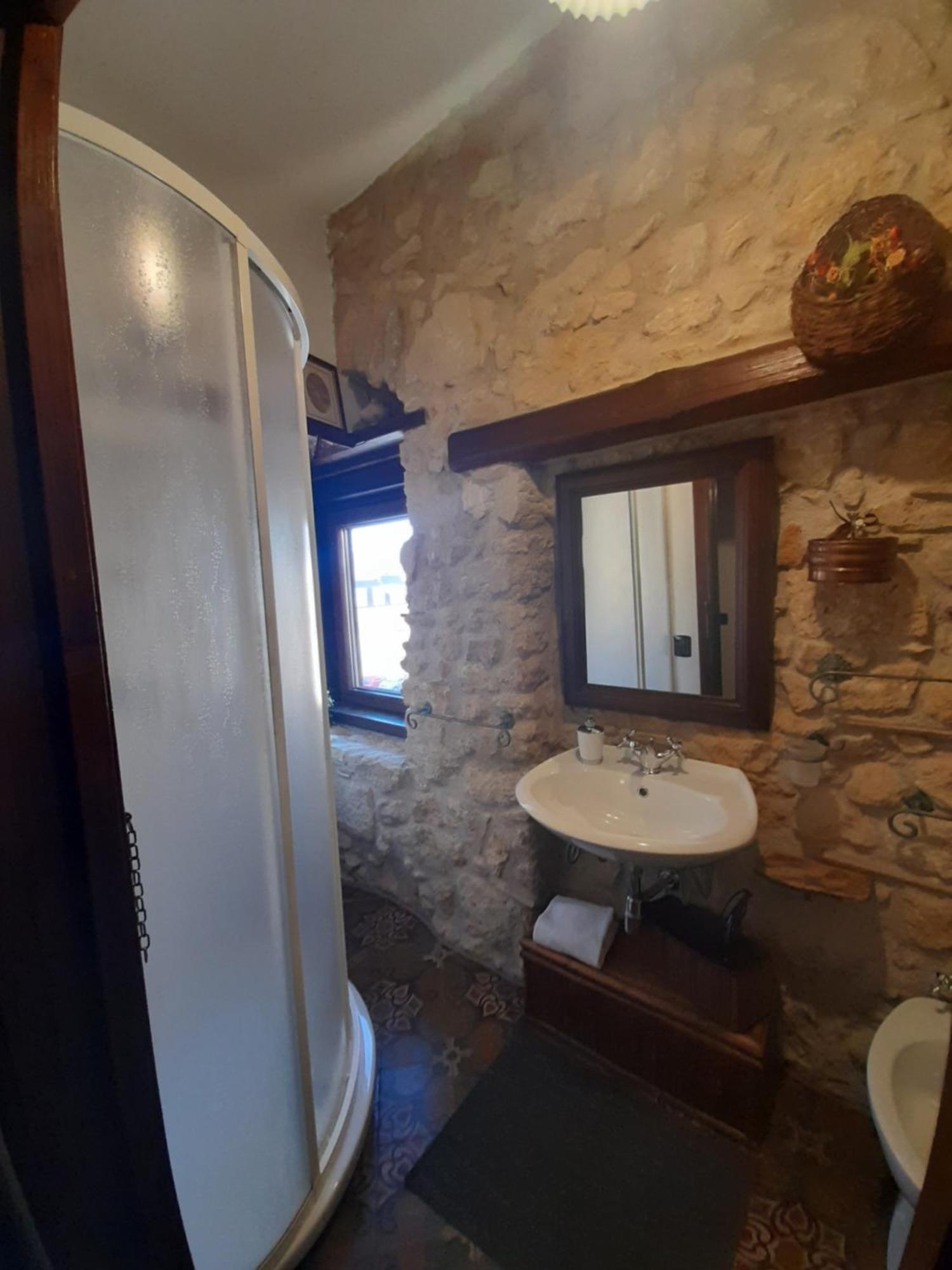 Antica Dimora Historic Building Bed & Breakfast Ена Екстериор снимка