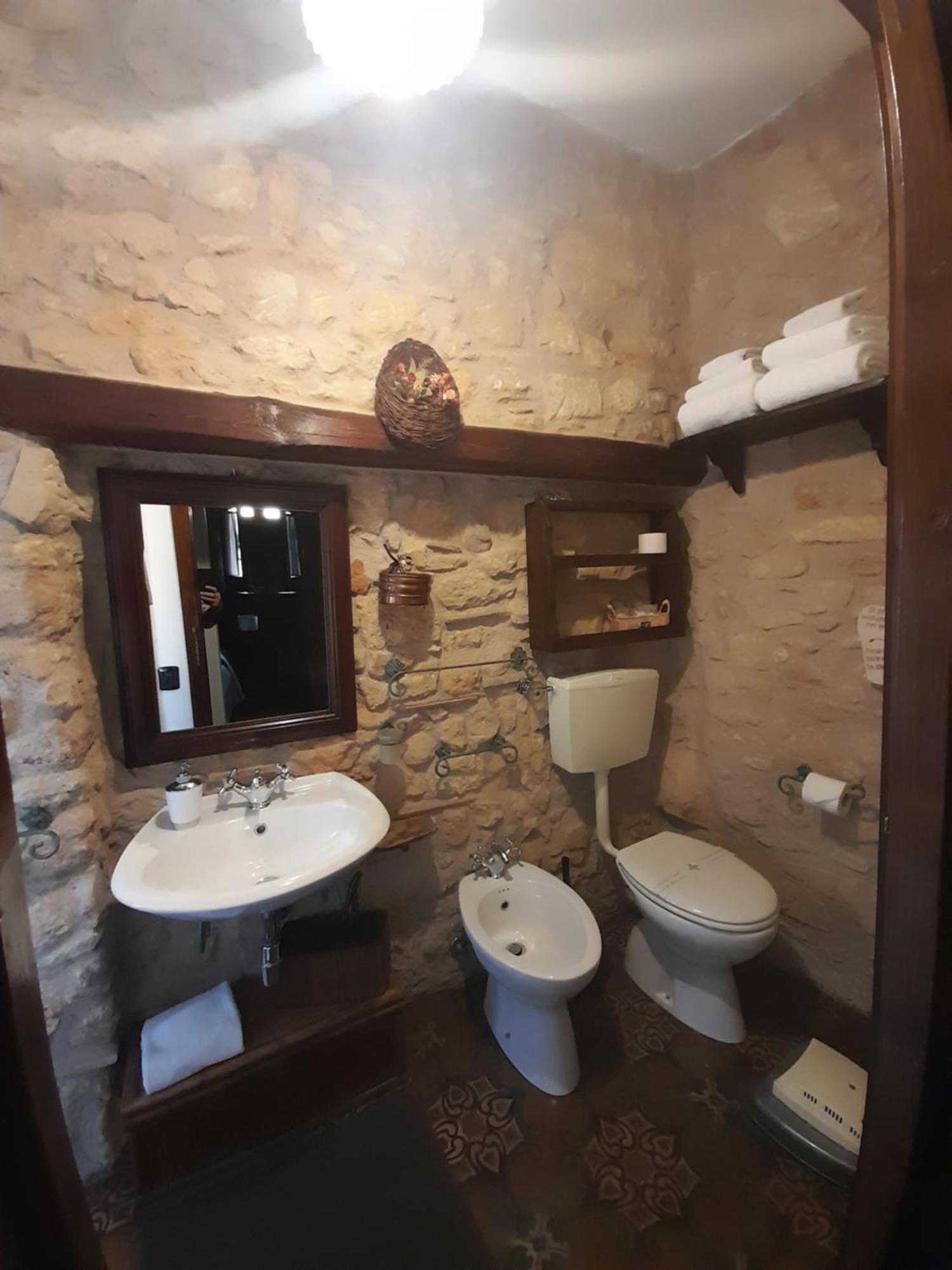 Antica Dimora Historic Building Bed & Breakfast Ена Екстериор снимка