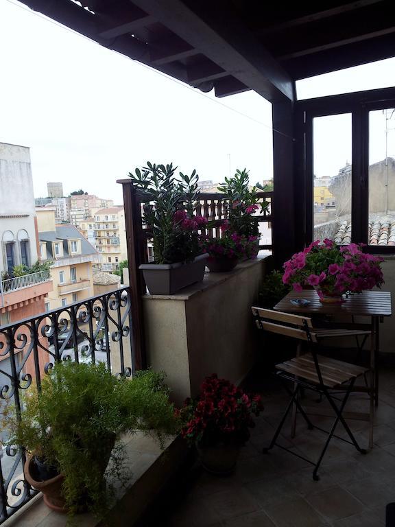 Antica Dimora Historic Building Bed & Breakfast Ена Екстериор снимка