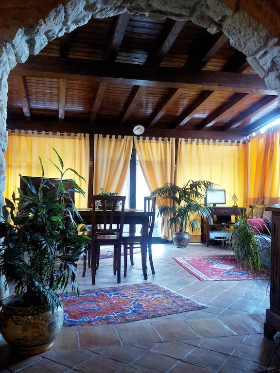 Antica Dimora Historic Building Bed & Breakfast Ена Стая снимка