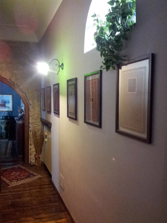 Antica Dimora Historic Building Bed & Breakfast Ена Стая снимка