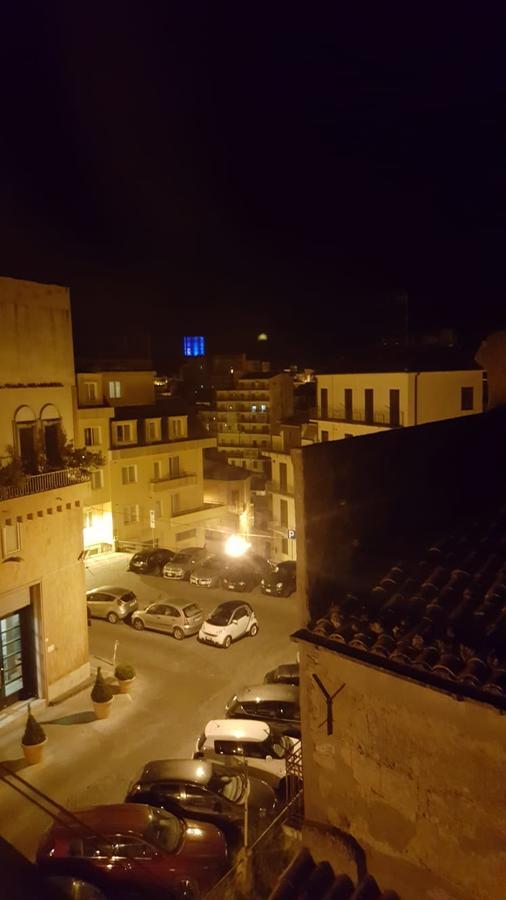 Antica Dimora Historic Building Bed & Breakfast Ена Екстериор снимка